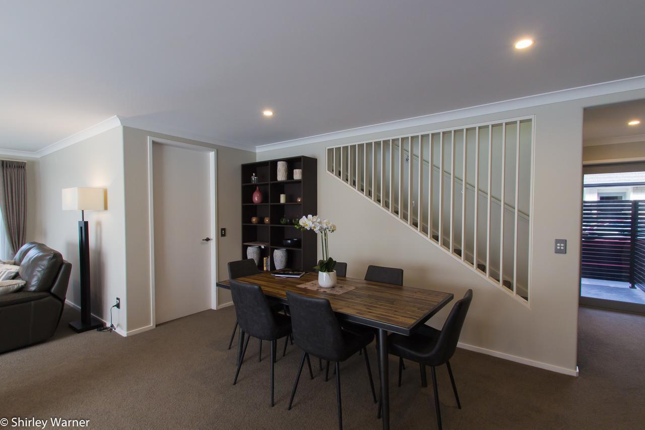 The York Apartments Hamilton Bagian luar foto