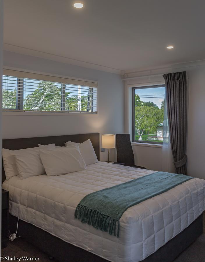 The York Apartments Hamilton Bagian luar foto